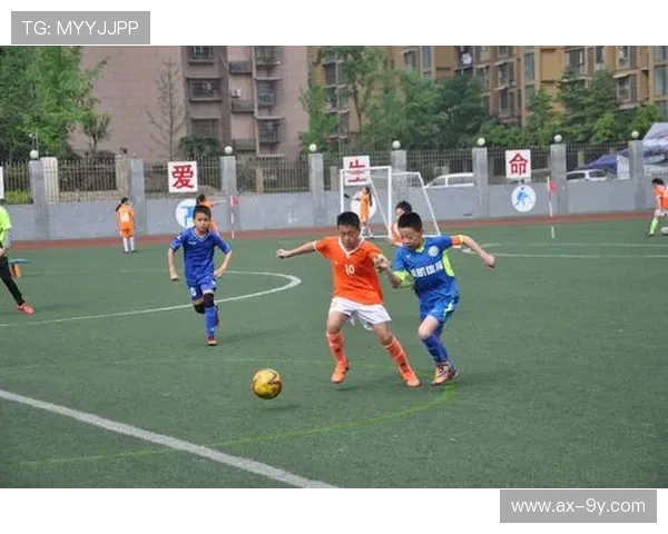 以军仓乡小学足球队凝聚力量点燃校园体育文化发展新风尚潮流引领